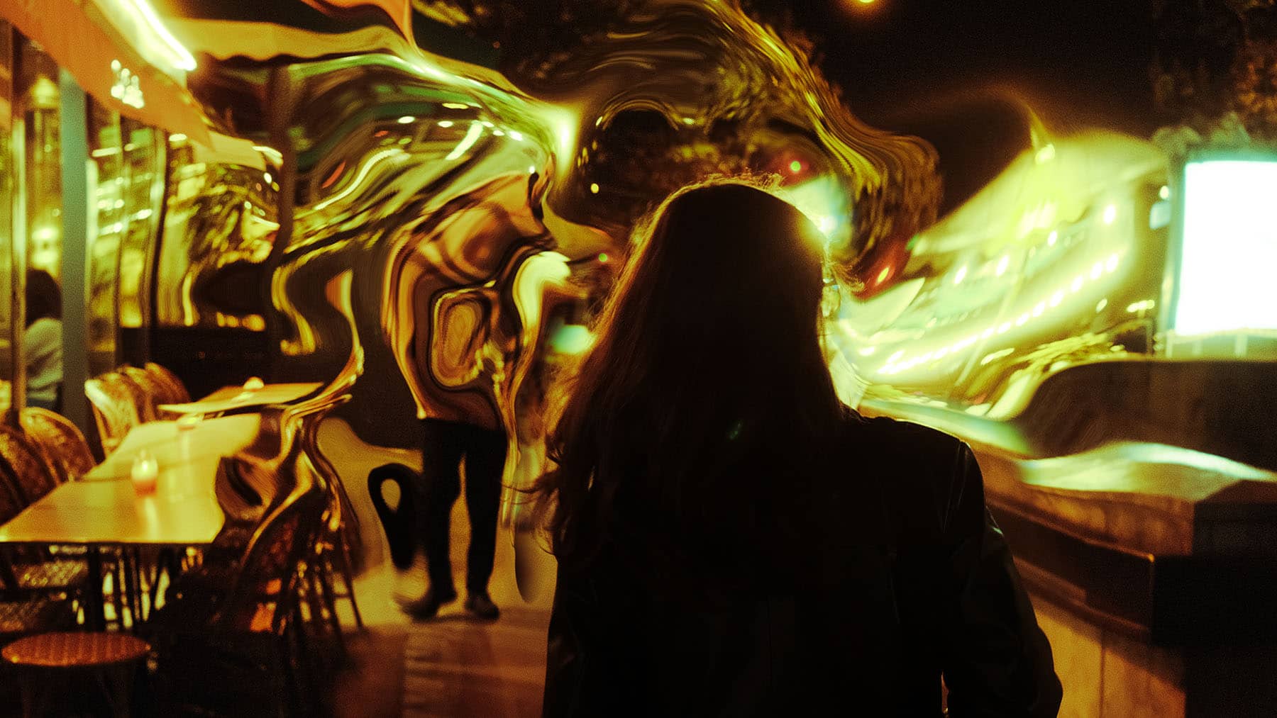 seconda foto della serie: a Parigi